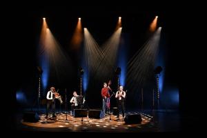 The-Klezmer-Tunes-Quartett-in-Luxemburg-Francois-Zuidberg-CAPE-1